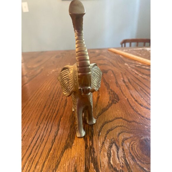 Brass Elephant Figurine With Intricate Carvings & Raised Trunk Vintage Decorativ - Picture 4 of 6
